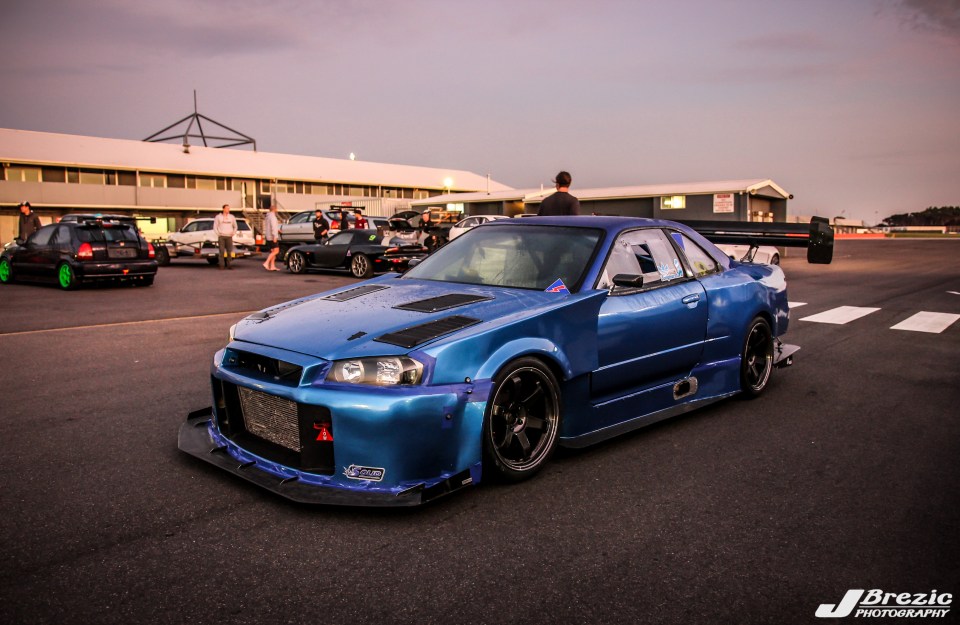 r34 gtr