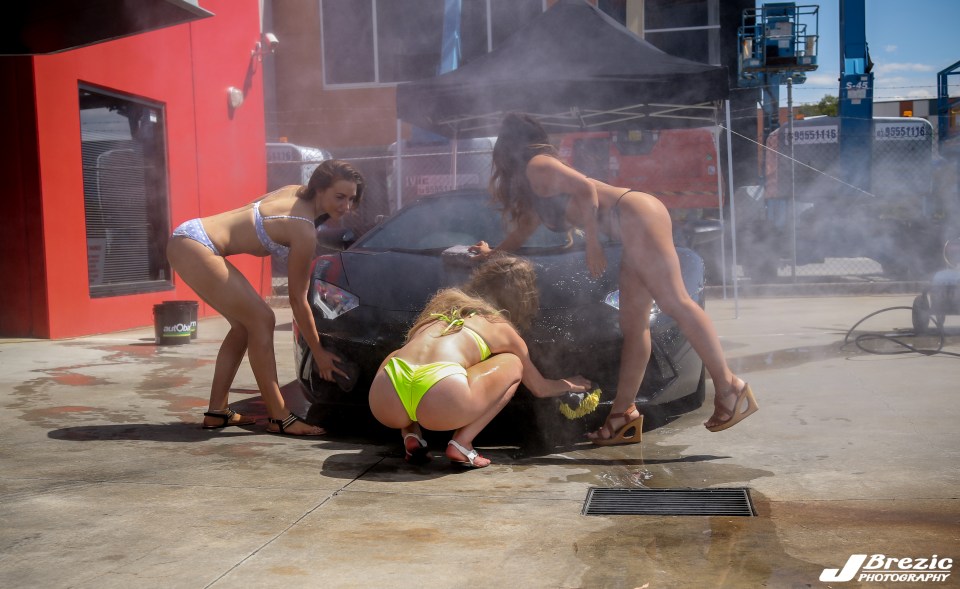 bikini carwash