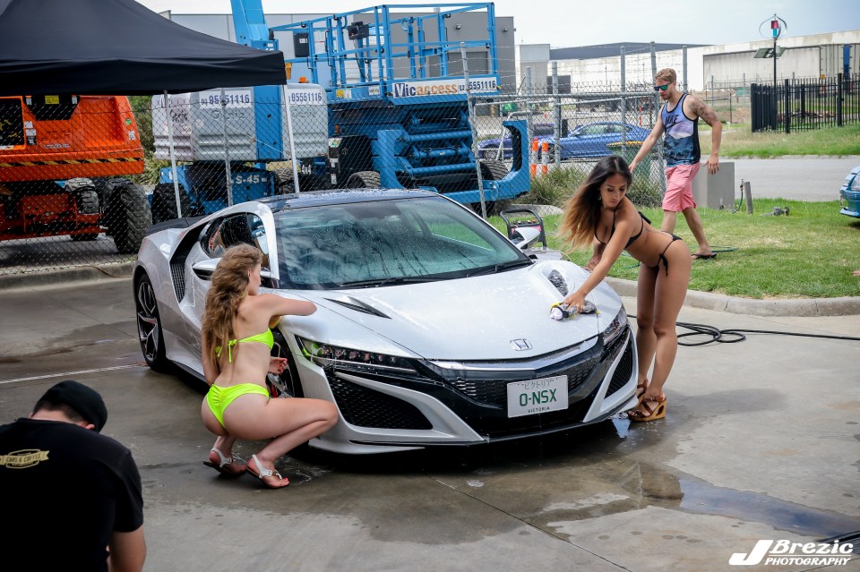 honda nsx bikini carwash